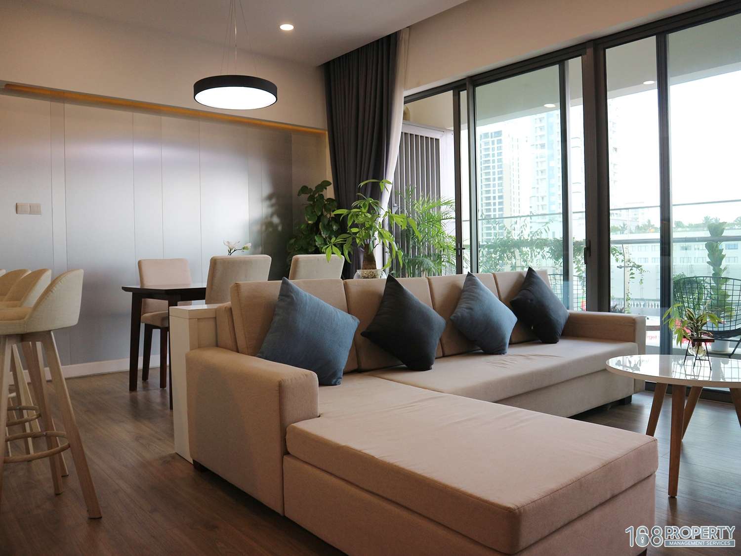 Modern Rustic 02bedroom Apartment in Gateway Thao Dien
